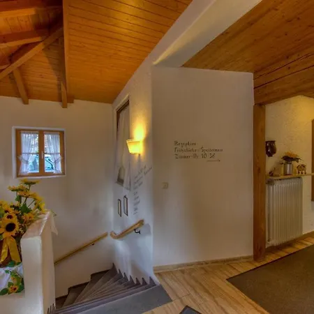 Kur- Und Alpenhof Hotel 3*