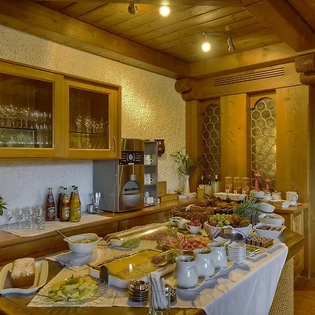 Kur- Und Alpenhof Hotel 3*